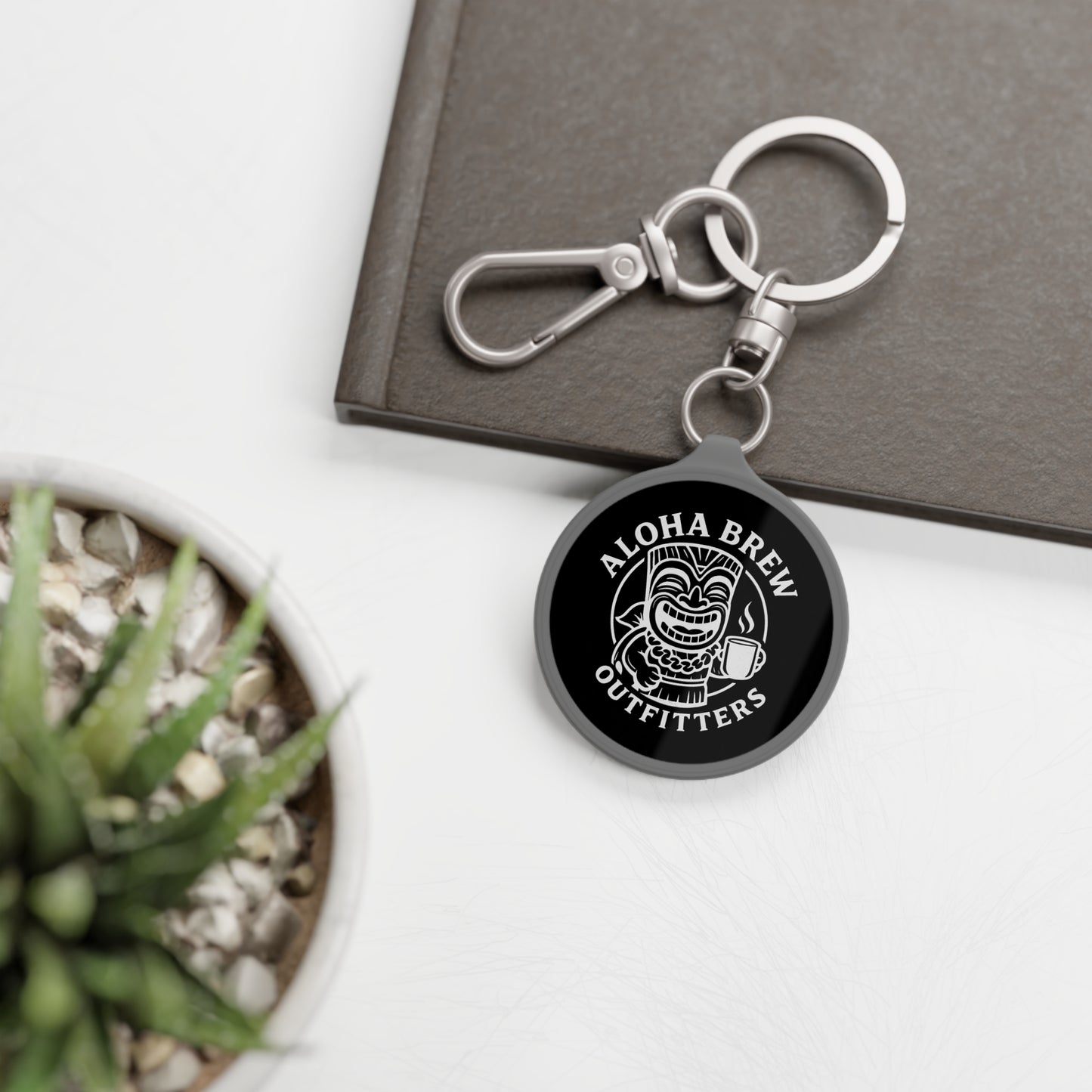 Minimalist black keychain with clip and key ring