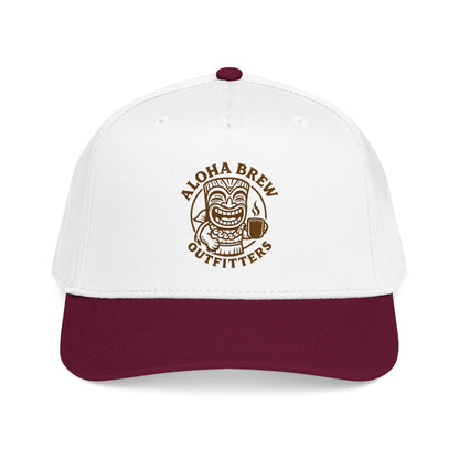 Adjustable two-tone cap back strap detail